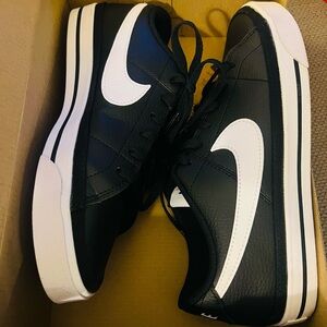 Nike Court Legacy NN men’s size 8 black/white